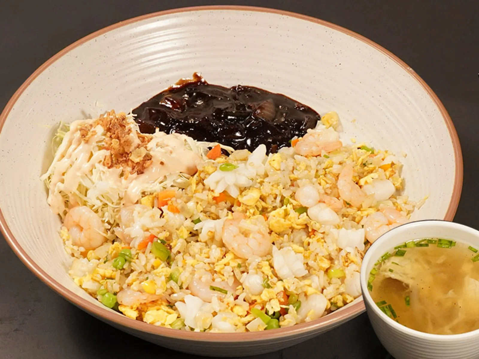 Seafood & Vegetable Fried Rice (해물볶음밥)