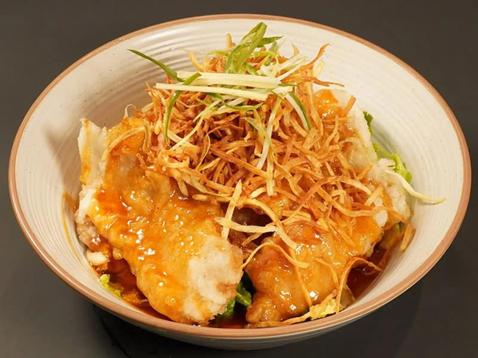 Sticky Sweet and Sour Pork (꿔바로우)